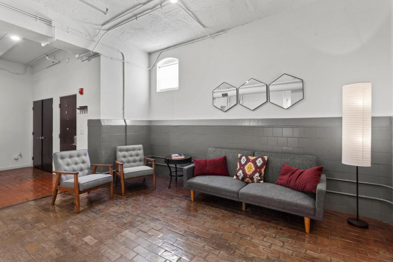 Frontdesk Historic Kcy Flats With Rooftop Deck كانزاس سيتي المظهر الخارجي الصورة